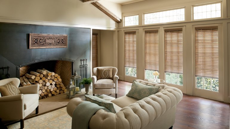 Bakersfield living room with blinds